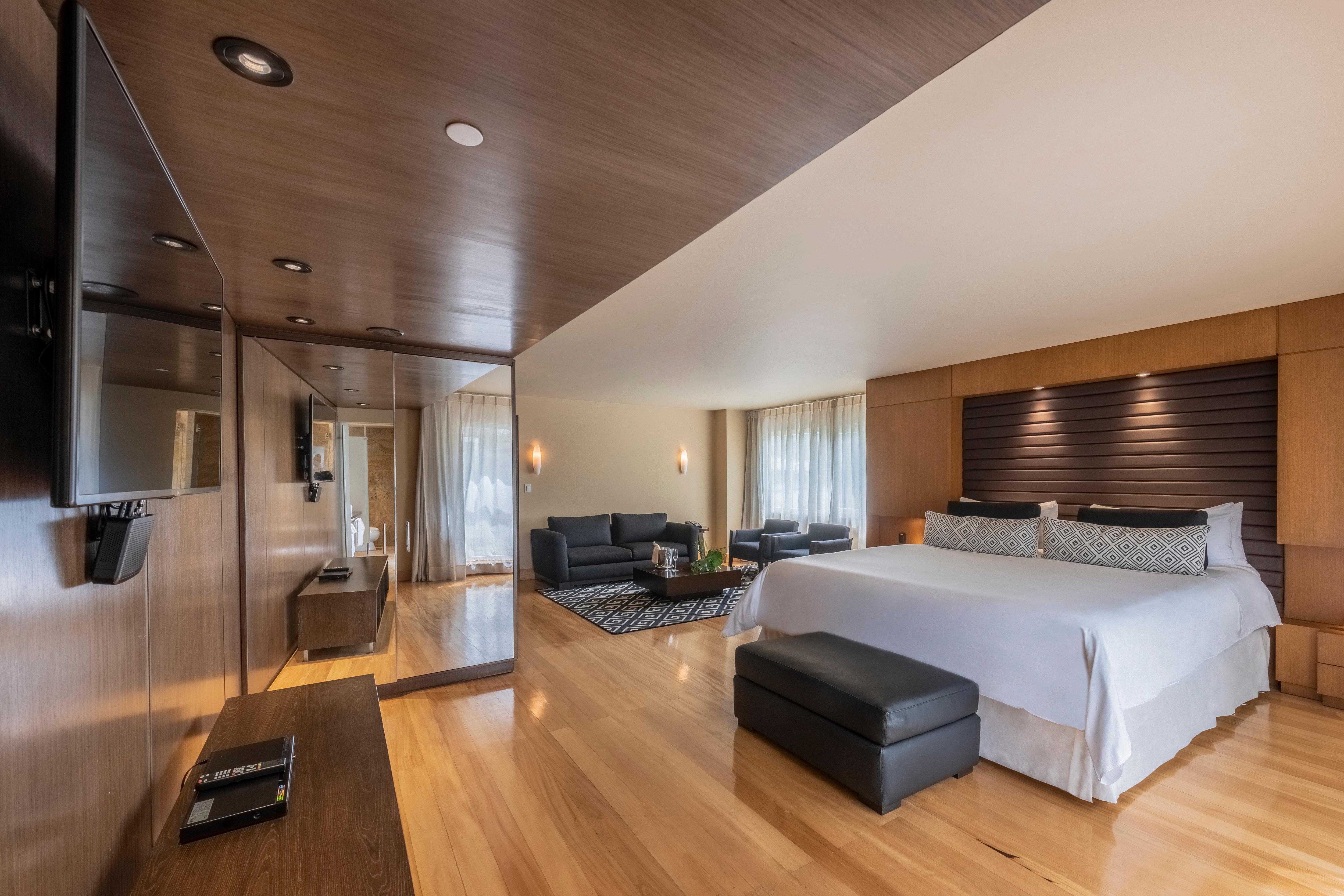Intercontinental Medellin - Movich By Ihg Otel Dış mekan fotoğraf