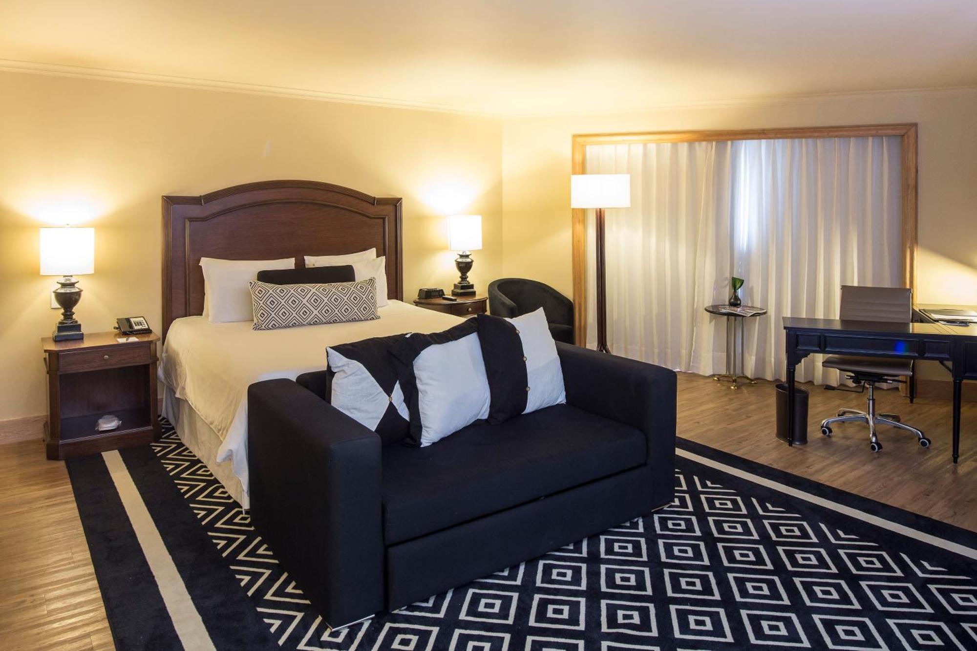Intercontinental Medellin - Movich By Ihg Otel Dış mekan fotoğraf